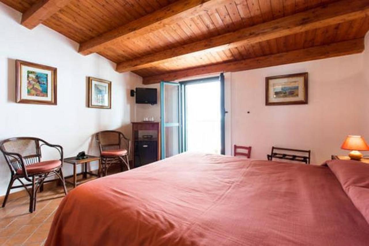 Bed and Breakfast Le Piccole Grotte Шилла Екстер'єр фото
