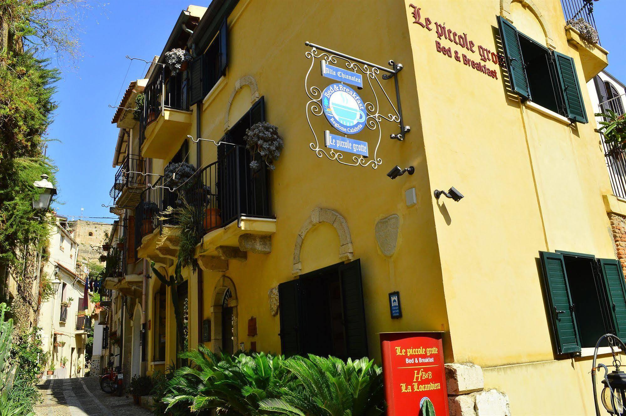 Bed and Breakfast Le Piccole Grotte Шилла Екстер'єр фото